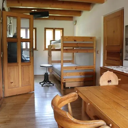 Vakantiehuis Privat No. 2 *
